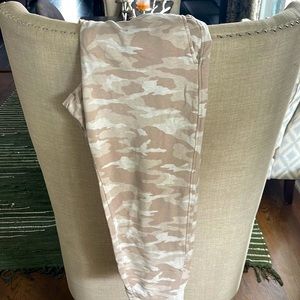 Athleta size large matching jogger sweatshirt set. Great condition.